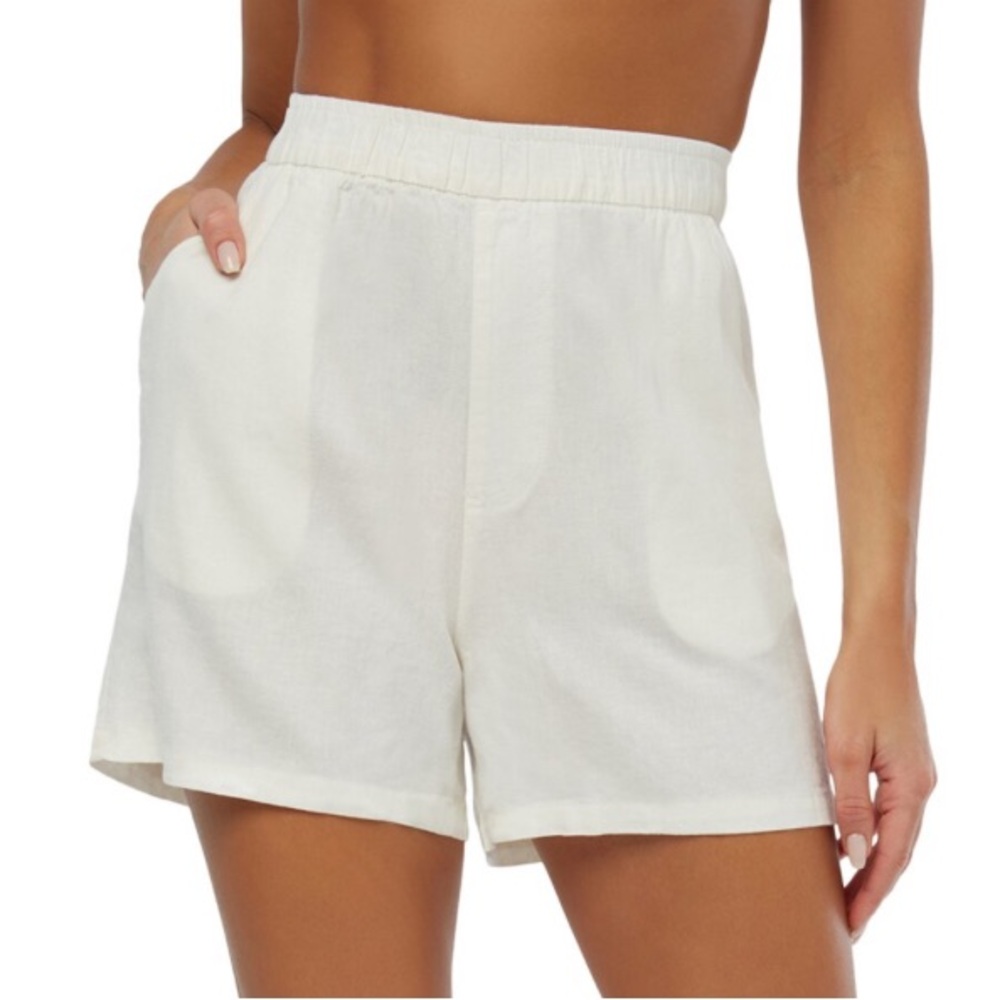 Linen shorts